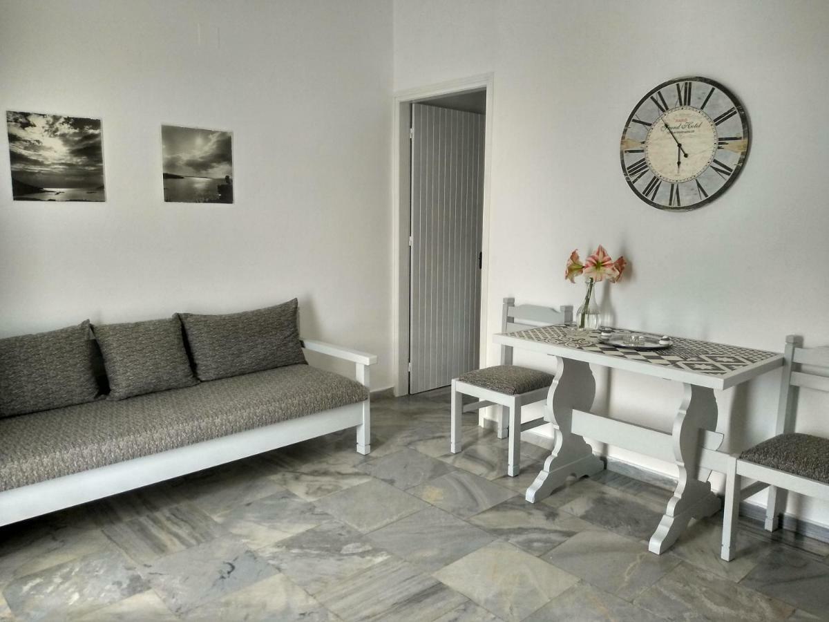 Galaxy Apartments Aliki  Luaran gambar